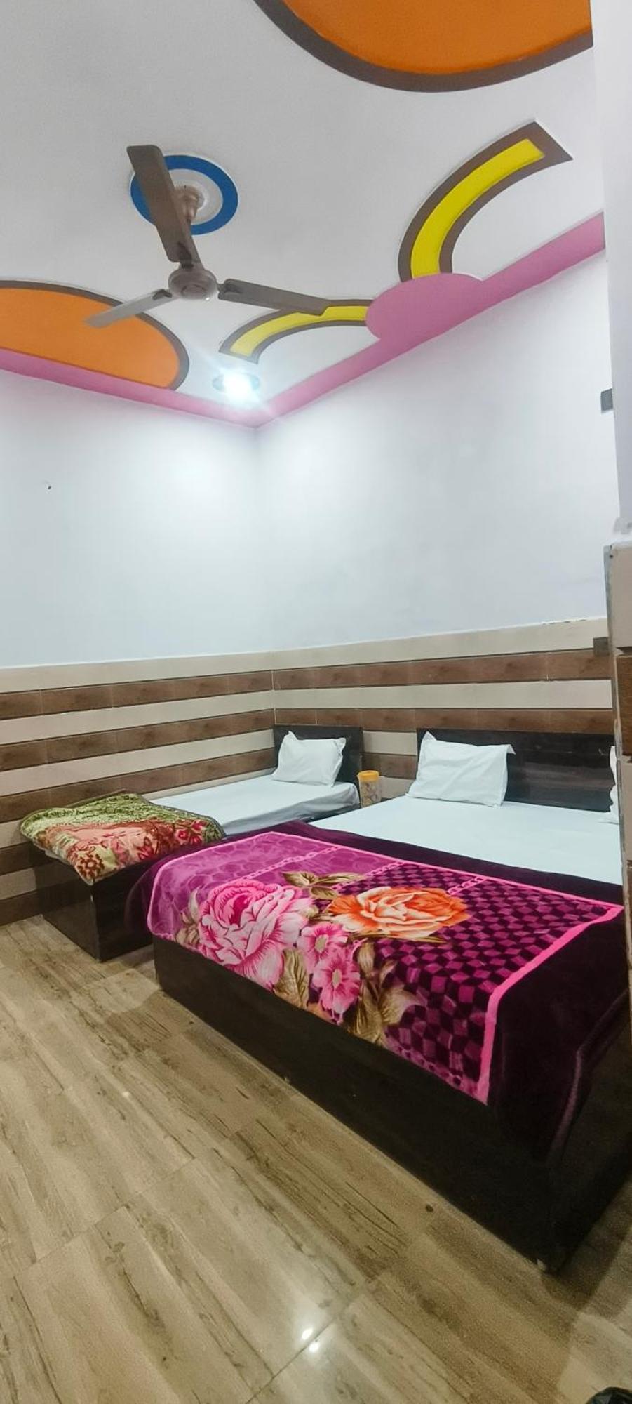 K.D.Dham Near Prem Mandir1 Hotel Vrindāvan Exterior photo