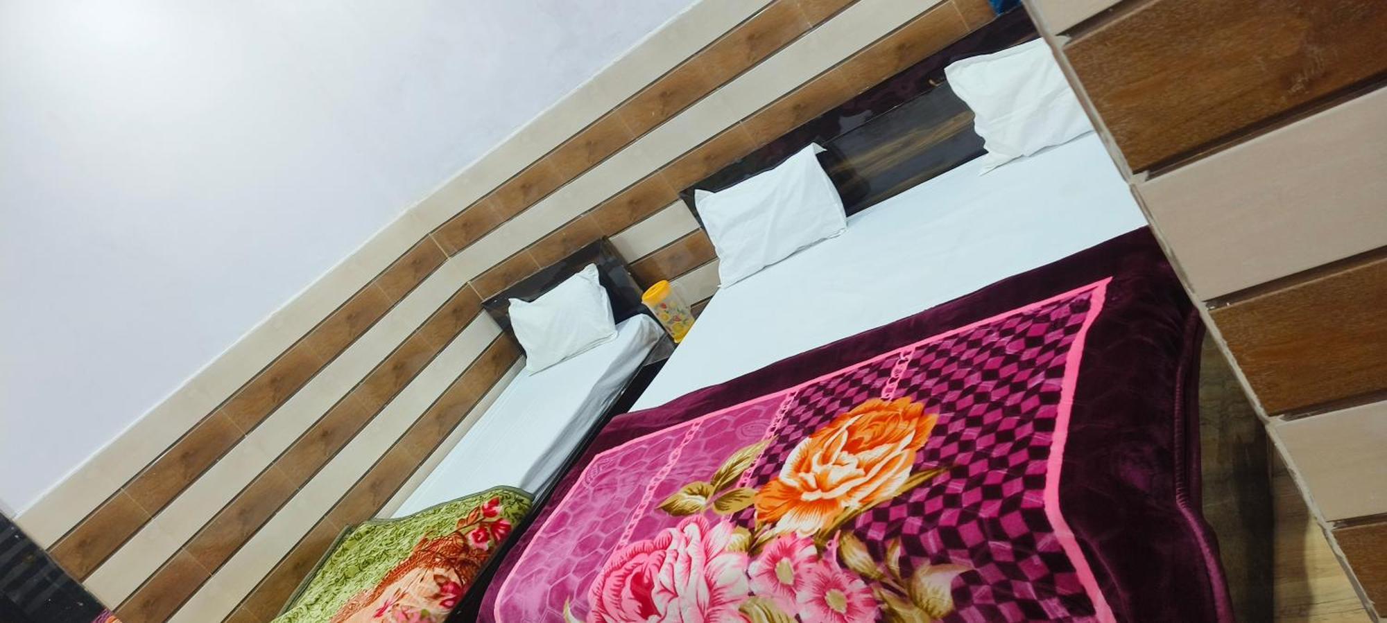 K.D.Dham Near Prem Mandir1 Hotel Vrindāvan Exterior photo