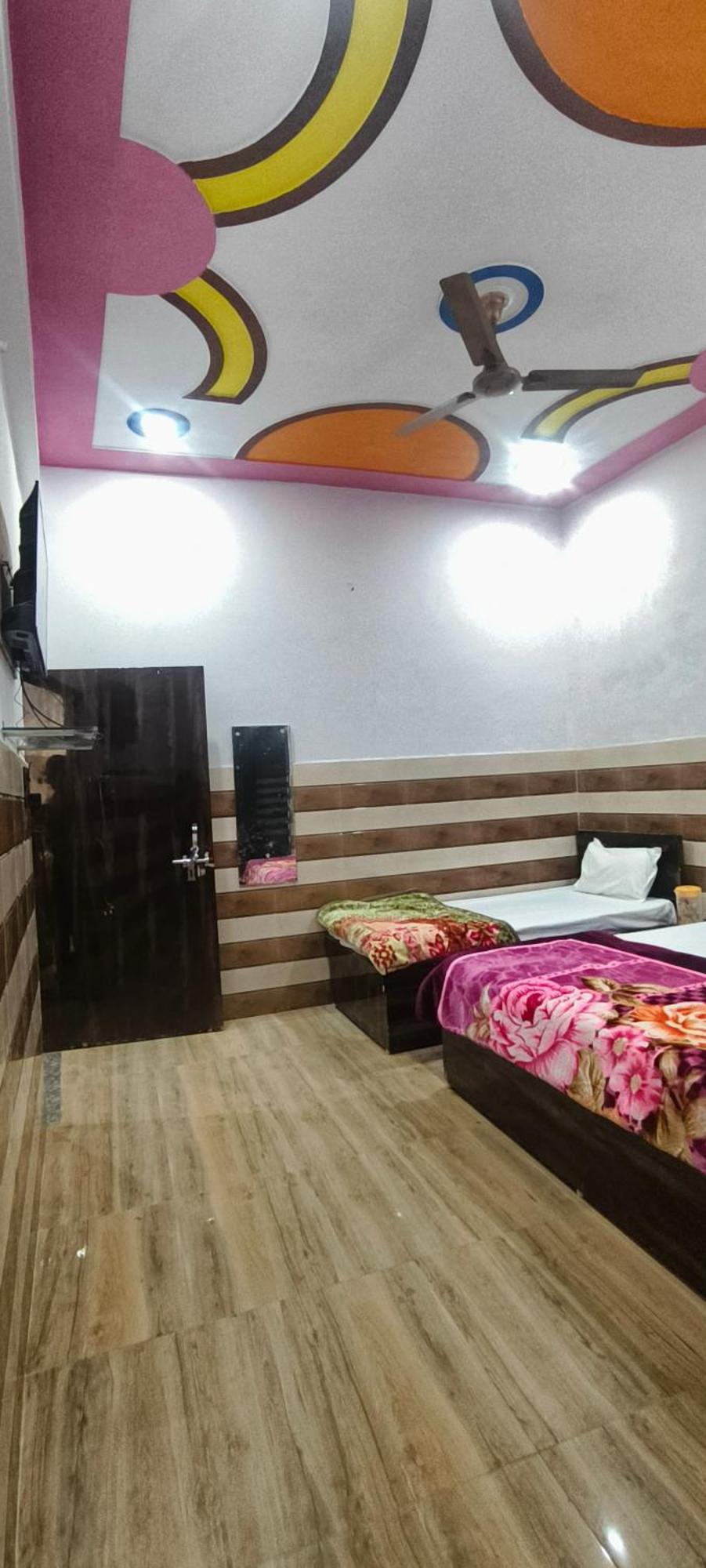 K.D.Dham Near Prem Mandir1 Hotel Vrindāvan Exterior photo